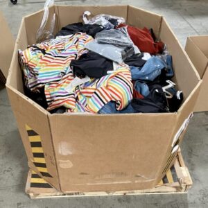 Female clothing pallet