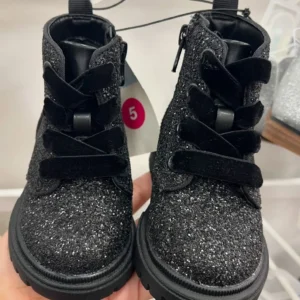 Kids Shoes Wholesale Pallet