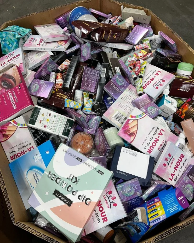 Liquidation Cosmetics Pallets - Image 5